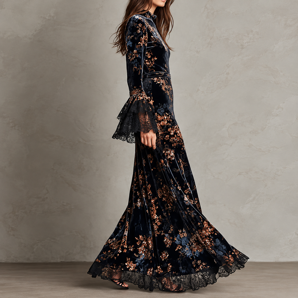 Victoria | Vestido Largo de Terciopelo Floral con Puños de Encaje