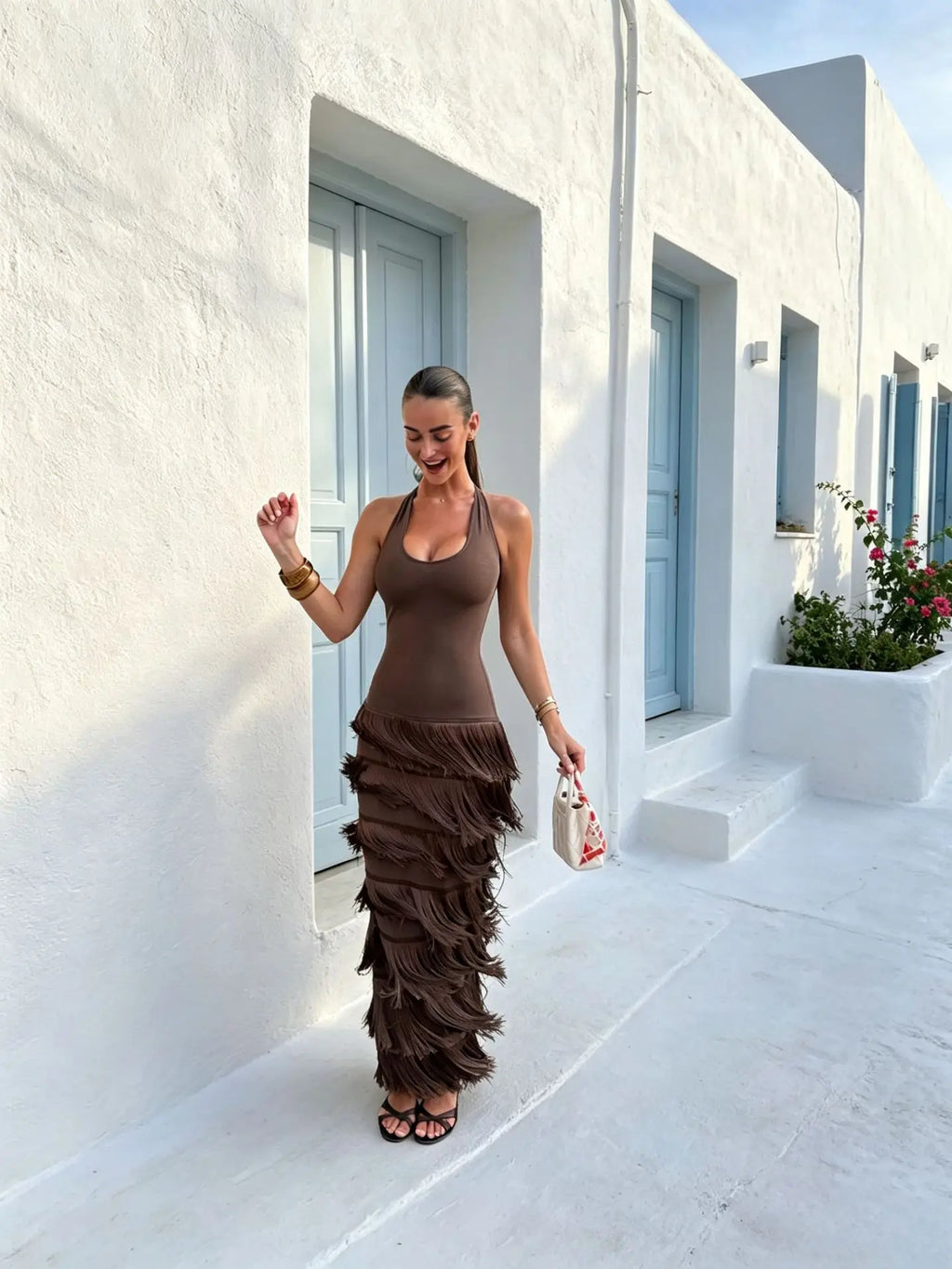 Mía | Vestido Largo Halter con Flecos y Espalda Descubierta