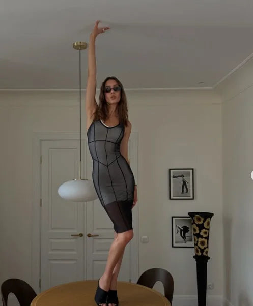 Martina | Vestido Lencero de Encaje con Sobrevestido de Tul
